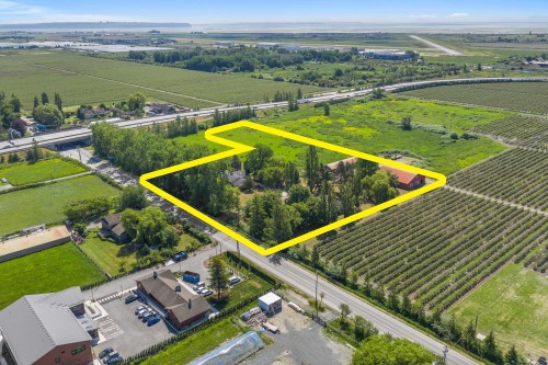 7064 Ladner Trunk Road  Delta, BC V4K 3N3