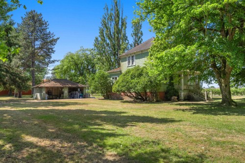7064 Ladner Trunk Road, Delta, BC 