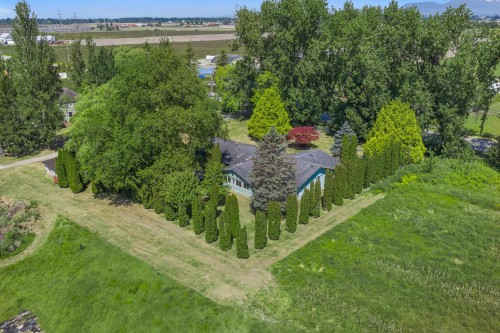 7064 Ladner Trunk Road, Delta, BC 