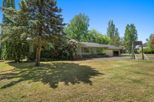 7064 Ladner Trunk Road, Delta, BC 