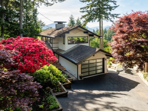 6485 Madrona Crescent, West Vancouver, BC 