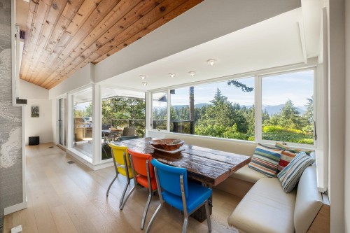 6485 Madrona Crescent, West Vancouver, BC 