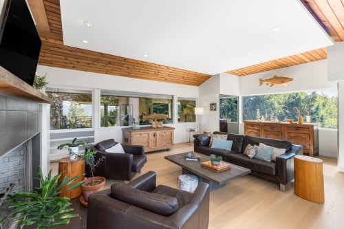 6485 Madrona Crescent, West Vancouver, BC 