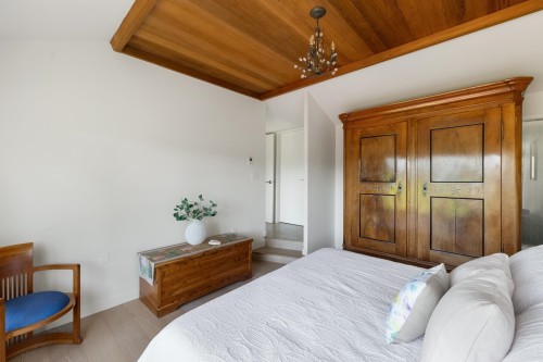 6485 Madrona Crescent, West Vancouver, BC 