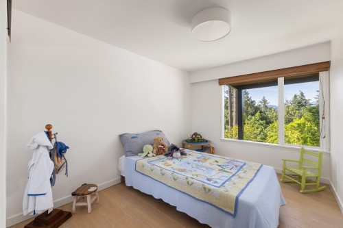 6485 Madrona Crescent, West Vancouver, BC 