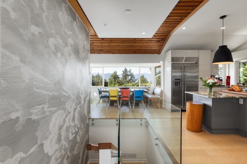 6485 Madrona Crescent, West Vancouver, BC 