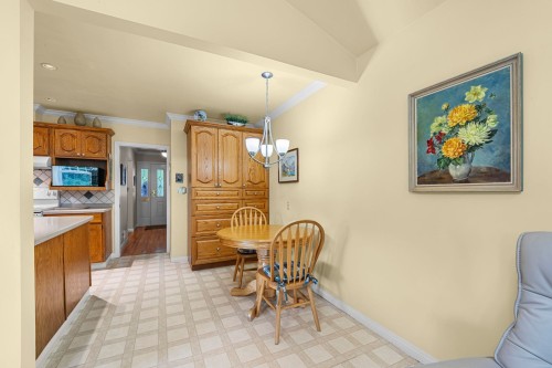 927 Selkirk Crescent, Coquitlam, BC 