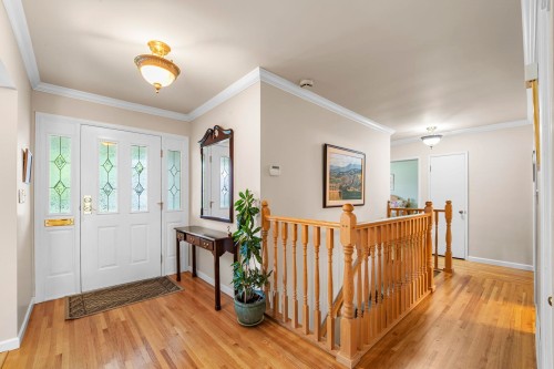 927 Selkirk Crescent, Coquitlam, BC 