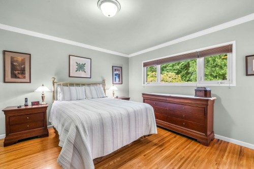 927 Selkirk Crescent, Coquitlam, BC 