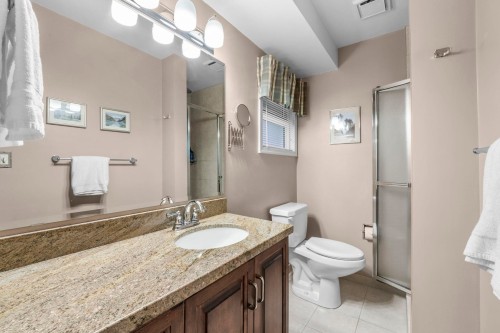 927 Selkirk Crescent, Coquitlam, BC 