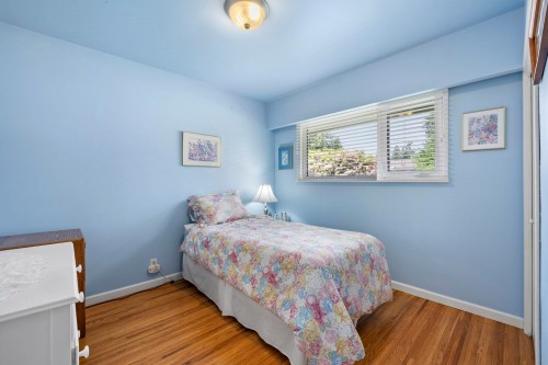 927 Selkirk Crescent, Coquitlam, BC 
