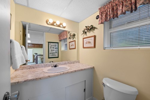 927 Selkirk Crescent, Coquitlam, BC 