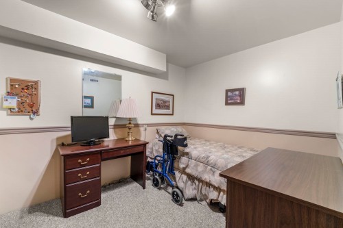 927 Selkirk Crescent, Coquitlam, BC 