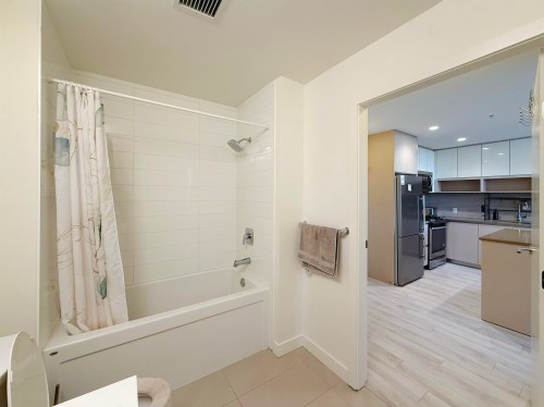 105-8850 University Crescent, Burnaby, BC 