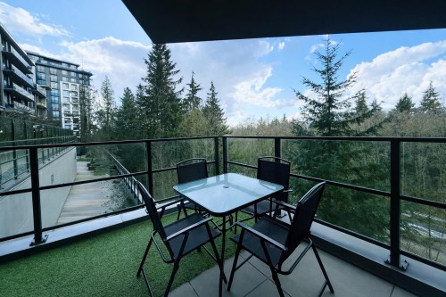 105-8850 University Crescent, Burnaby, BC 