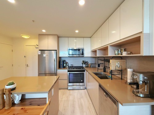 105-8850 University Crescent, Burnaby, BC 