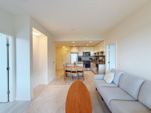 105-8850 University Crescent, Burnaby, BC 