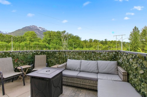 2-40775 Tantalus Road, Squamish, BC 