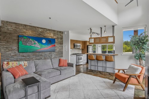 2-40775 Tantalus Road, Squamish, BC 