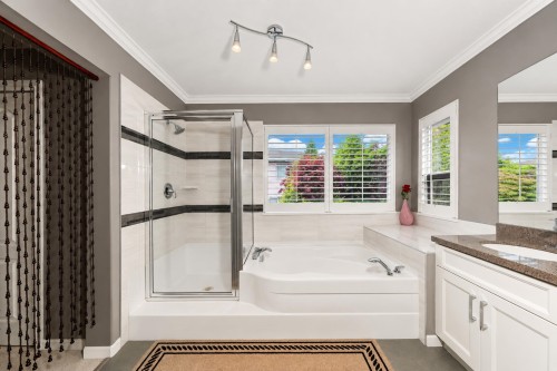 10 Cedarwood Court, Port Moody, BC 