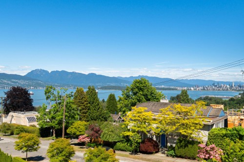 1937 Tolmie Street, Vancouver, BC 