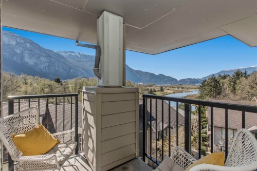406-1212 Main Street  Squamish, BC V8B 0S1