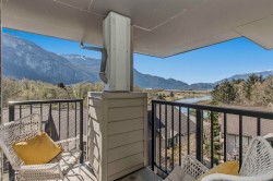 406-1212 Main Street Squamish, BC V8B 0S1