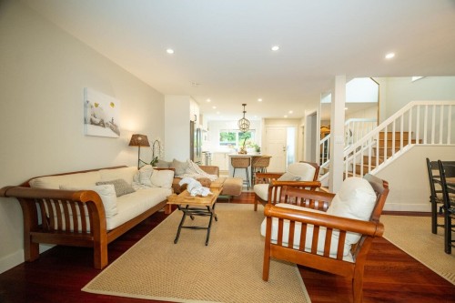 4689 Hoskins Road, North Vancouver, BC 