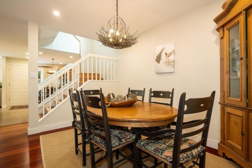 4689 Hoskins Road, North Vancouver, BC 