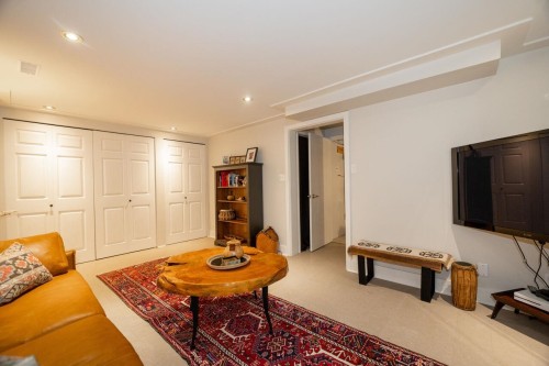 4689 Hoskins Road, North Vancouver, BC 