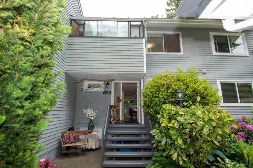 4689 Hoskins Road, North Vancouver, BC 