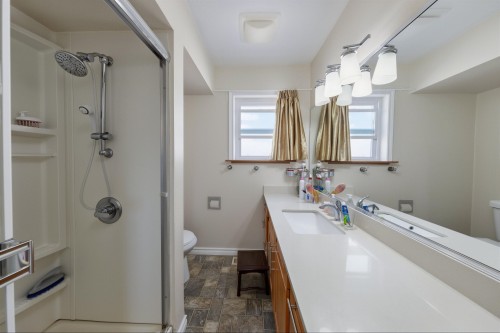 2911 51St Avenue E, Vancouver, BC 
