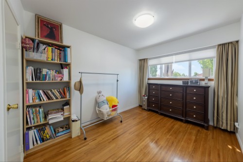 2911 51St Avenue E, Vancouver, BC 