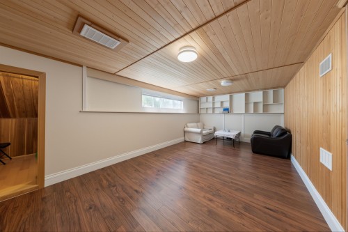 2911 51St Avenue E, Vancouver, BC 