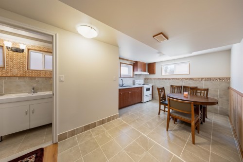 2911 51St Avenue E, Vancouver, BC 