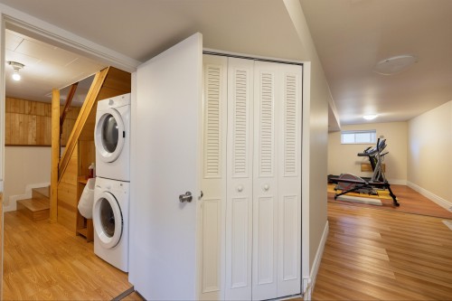 2911 51St Avenue E, Vancouver, BC 