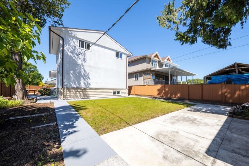 2911 51St Avenue E, Vancouver, BC 