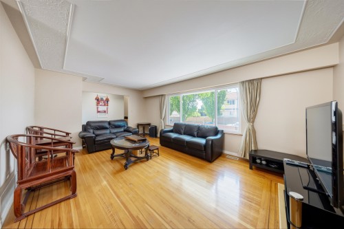 2911 51St Avenue E, Vancouver, BC 