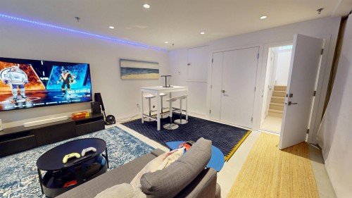 411 Aubrey Place, Vancouver, BC 