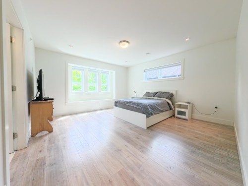 5855 St. George Street, Vancouver, BC 