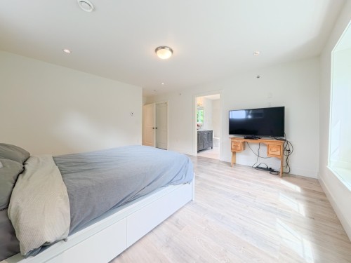 5855 St. George Street, Vancouver, BC 