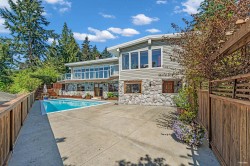 4323 Valencia Avenue North Vancouver, BC V7N 4A7