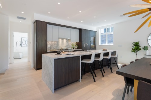 592 Arthur Erickson Place, West Vancouver, BC 