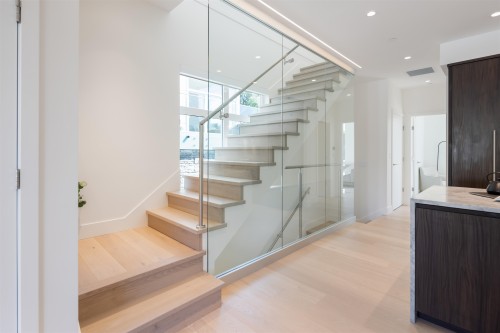 592 Arthur Erickson Place, West Vancouver, BC 