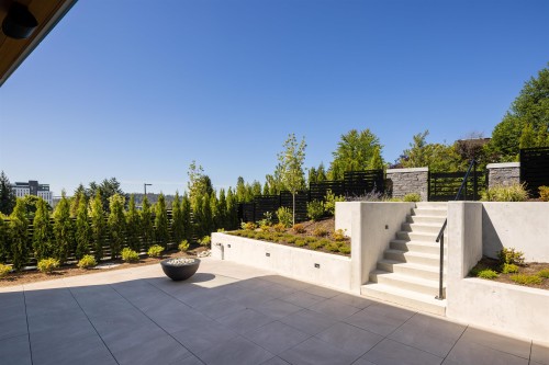 592 Arthur Erickson Place, West Vancouver, BC 