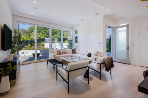 592 Arthur Erickson Place, West Vancouver, BC 