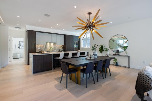 592 Arthur Erickson Place, West Vancouver, BC 