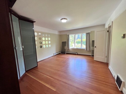4755 4Th Avenue W, Vancouver, BC 