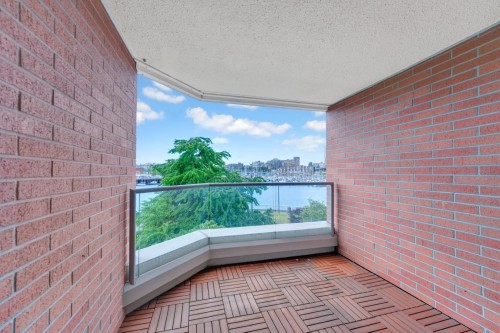 203-1675 Hornby Street, Vancouver, BC 