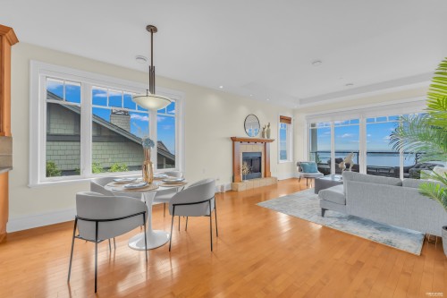 2673 Folkestone Way, West Vancouver, BC 